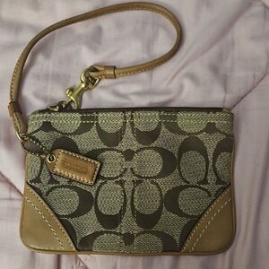 Coach Signature Brown Wristlet Well Loved